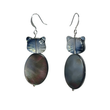 Load image into Gallery viewer, Cat - Glass and Mother of pearl earrings - momola