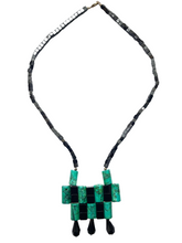 Load image into Gallery viewer, Turquoise and glass necklace - momola