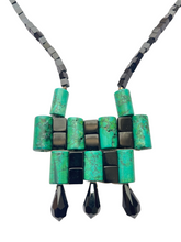 Load image into Gallery viewer, Turquoise and glass necklace - momola