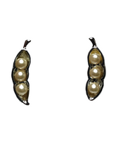 Load image into Gallery viewer, Peas in a pod earrings - momola