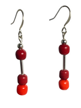 Load image into Gallery viewer, Deep red &amp; orange glass beads earrings - momola