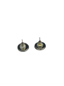 Stud earrings - momola