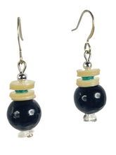 Load image into Gallery viewer, Black glass beads earrings - momola