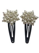 Load image into Gallery viewer, Acrylic pearl hair clips - momola