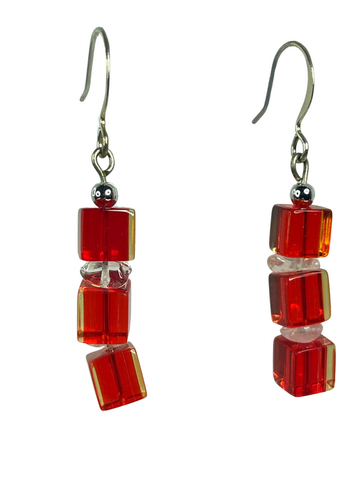 Red glass cube earrings - momola