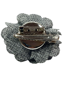 Grey flower brooch/hair clip - momola